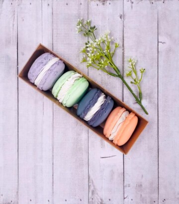 Gift box – 4 macaroons soaps