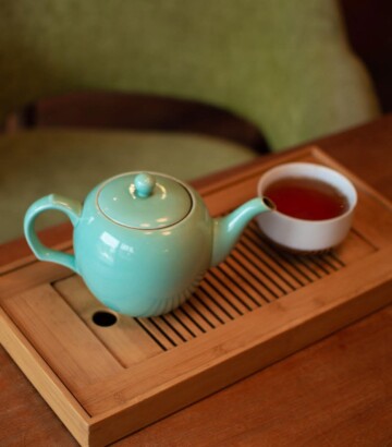 Camellia Sinensis Teapot, Antique Blue