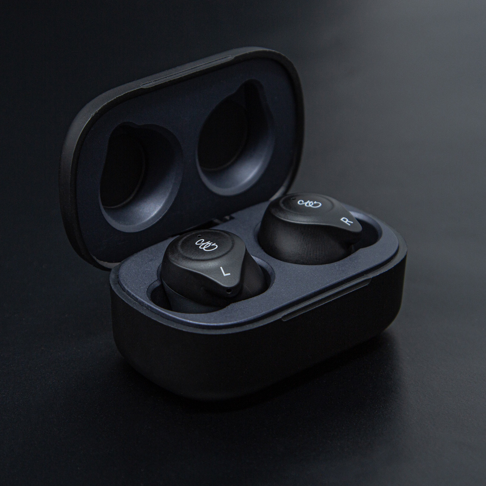 Wireless earbuds – Ultimate V6